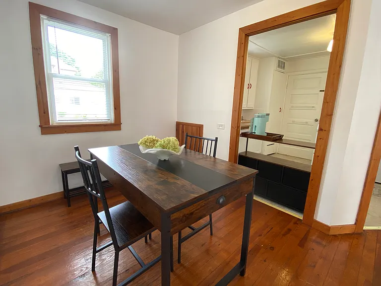 105 1/2 N Elmwood Ave — Photo 5