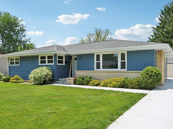 4th image of 1131 N Lexington Dr