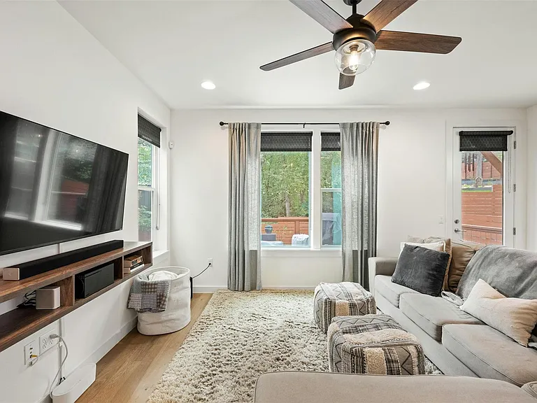 3115 Aldwyche Dr — Photo 4