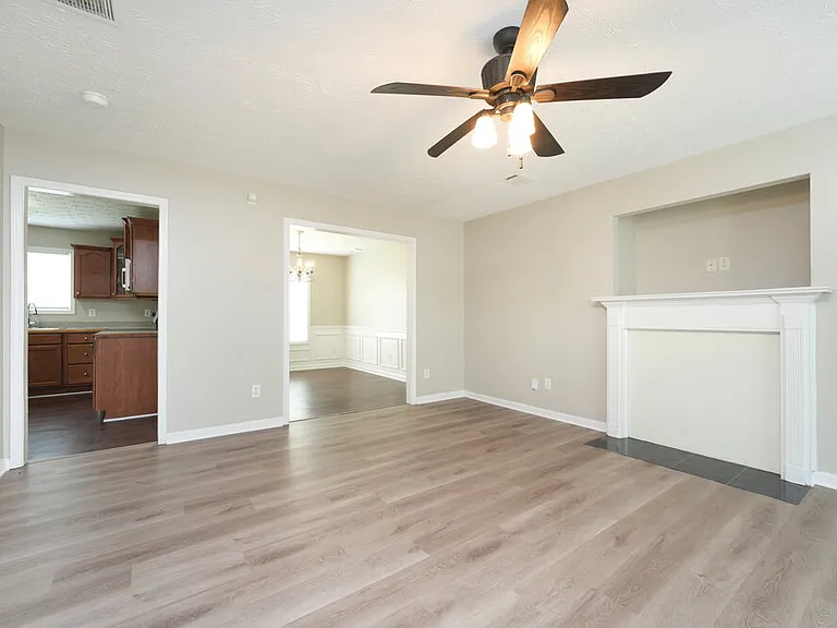 235 Shadowbrooke Cir — Photo 5