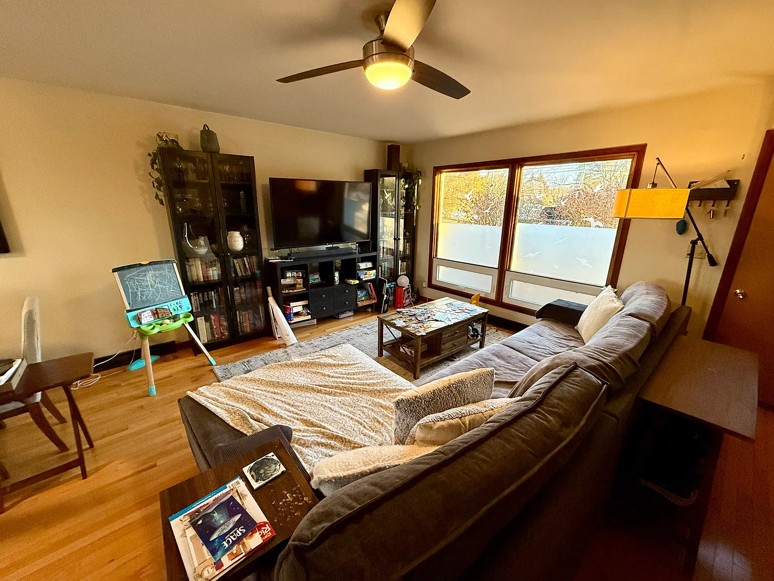 4 bed, 1800 sqft, $3,250 — Photo 3