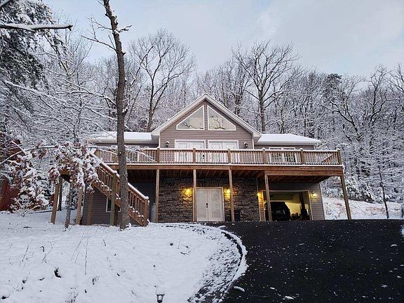 2nd image of 195 Quarry Ln