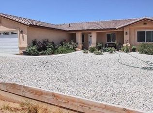 14822 Narraganset Rd, Apple Valley, CA 92307
