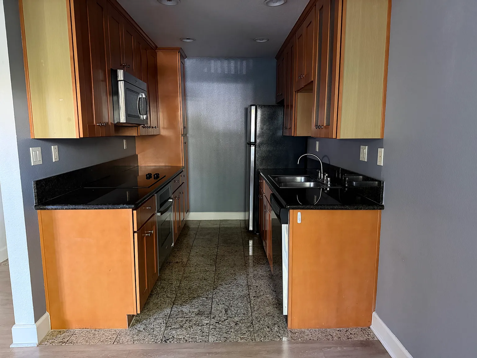 1 bed, 704 sqft, $3,100 — Photo 4