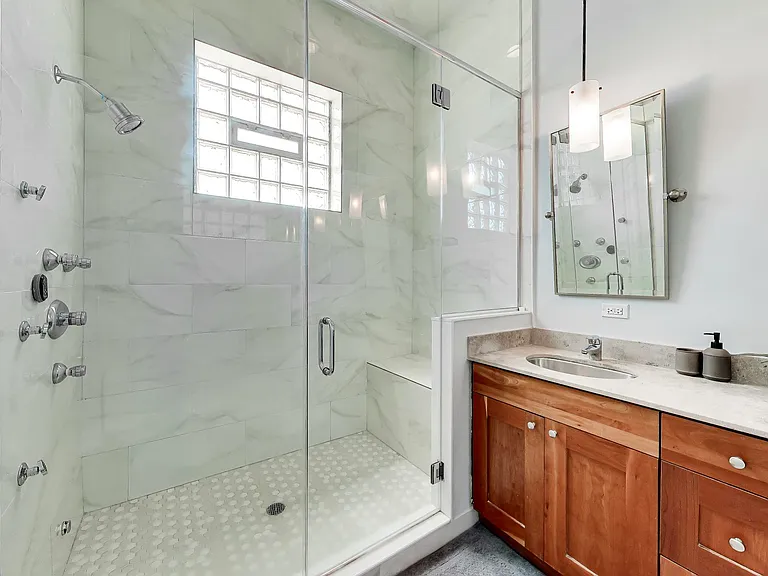 1417 W Chicago Ave #3 — Photo 23