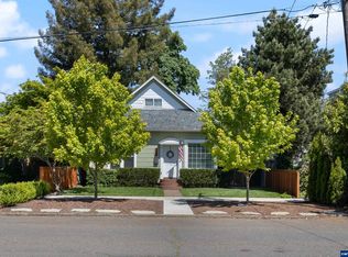 440 SE Clay St, Dallas, OR 97338