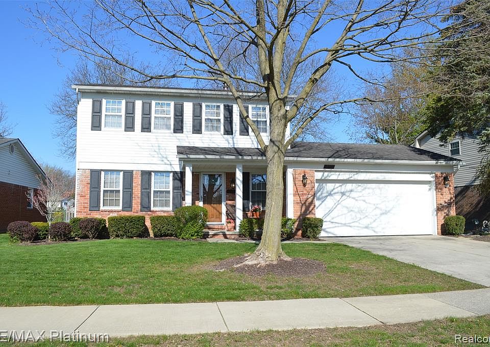 1st image of 7609 Embassy Dr