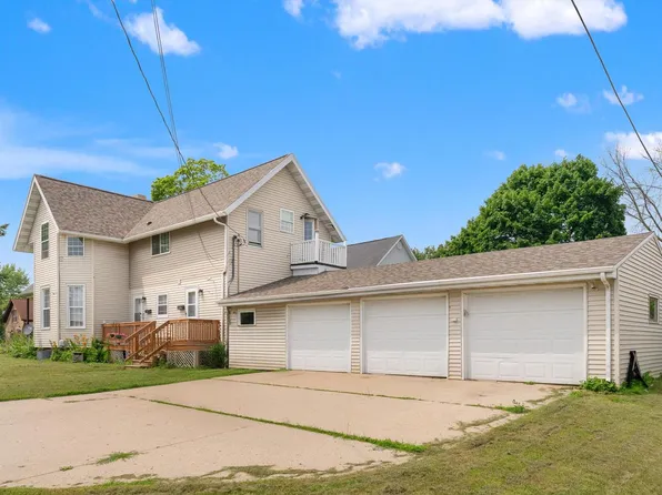 1001 North 8th STREET, Manitowoc, WI 54220