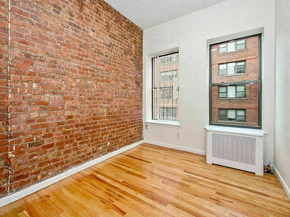 5th image of 309 E 95th St #24A