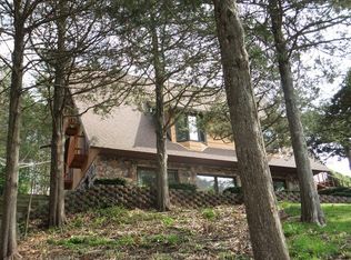 E13485 Grace St, Merrimac, WI 53561