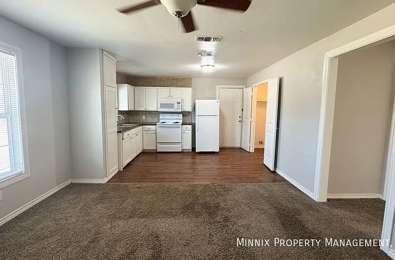 755 W Knox St #FS-1 — Photo 19