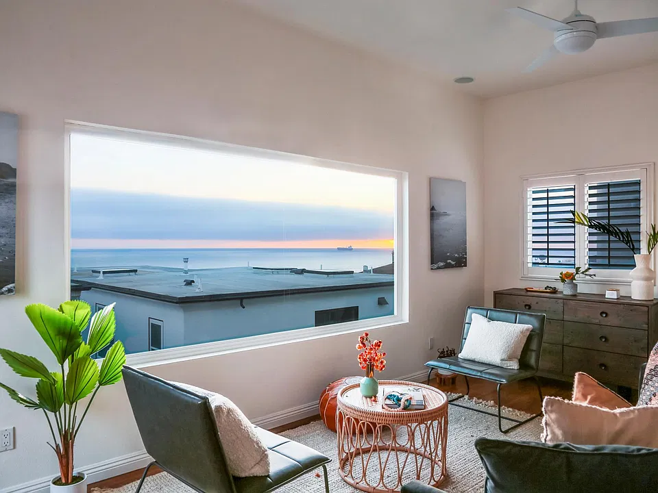217 Marine Pl