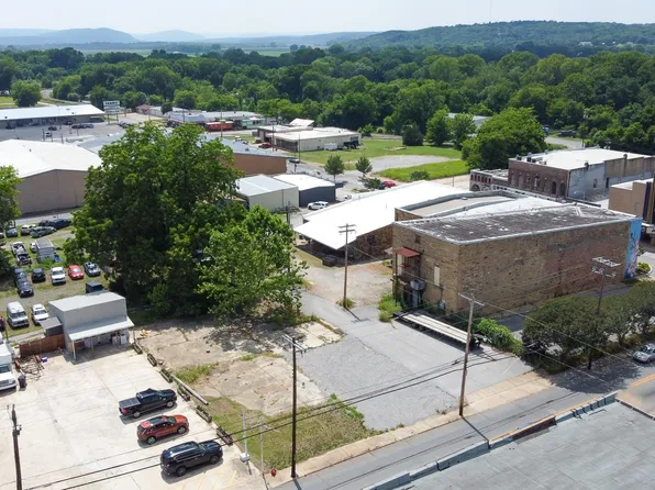 172 S Central Ave, Batesville, AR 72501