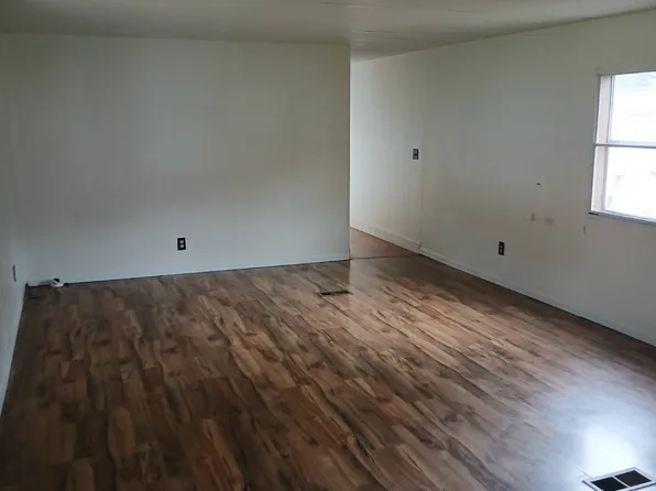 19 Valley Dr, Union City, PA 16438