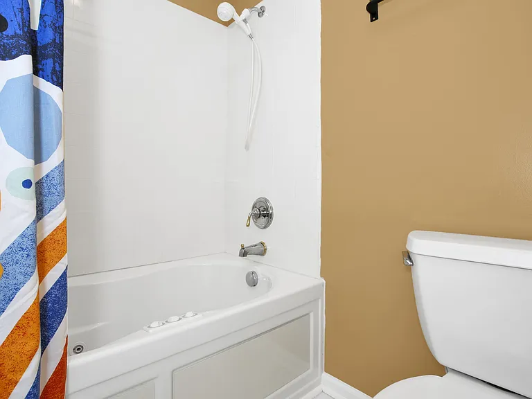 853 Foxcroft Dr — Photo 20