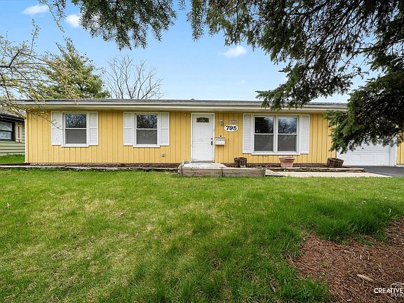 2nd image of 795 Laurel Dr