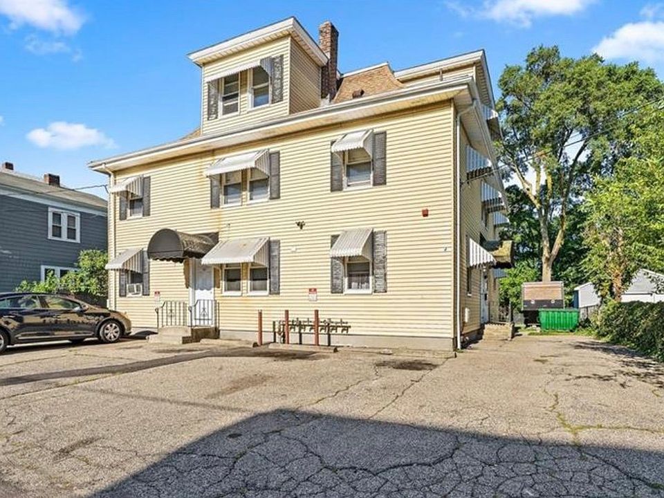 2nd image of 44 Campbell Ter Unit 4