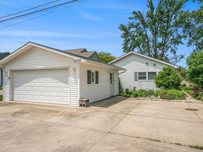 8056 E North Rd, Syracuse, IN, 46567
