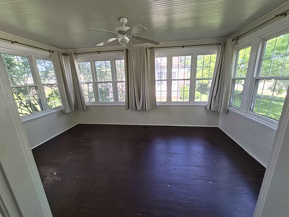 4th image of 8526 E 56th St