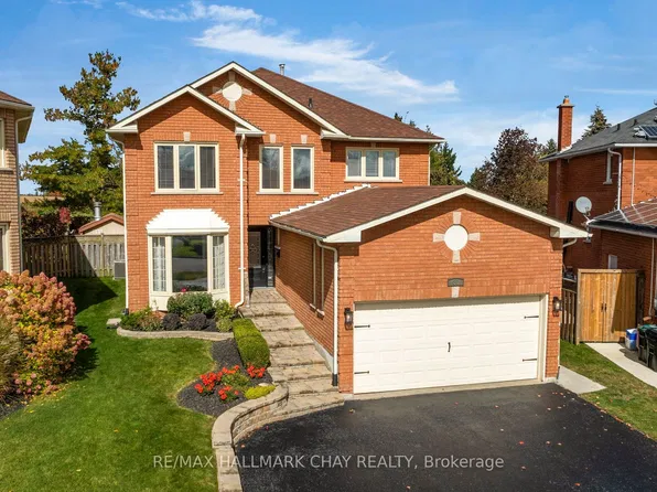35 Grasett Cres, Barrie, ON L4N 6Z8
