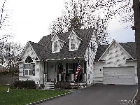 3rd image of 84 Pleasant Ave