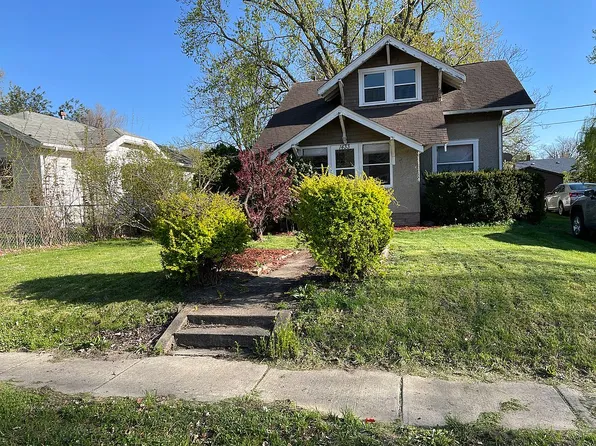 1433 Mattern Ave, Des Moines, IA 50316
