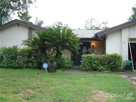 3rd image of 15606 Deerglen Dr