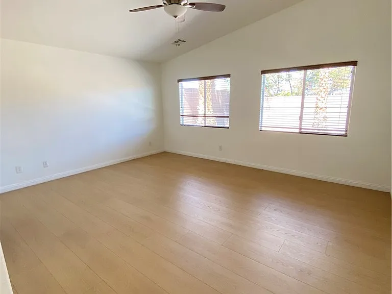 2266 Smokey Sky Dr — Photo 26