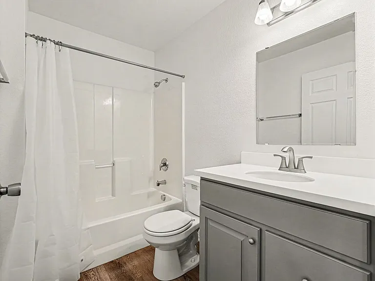 1201-1205 Raven Pl — Photo 32
