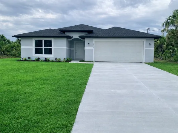 2643 Orchard Cir, North Port, FL 34288