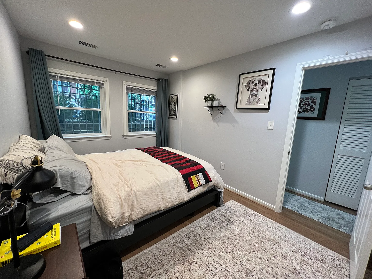 1647 Park Rd NW — Photo 2