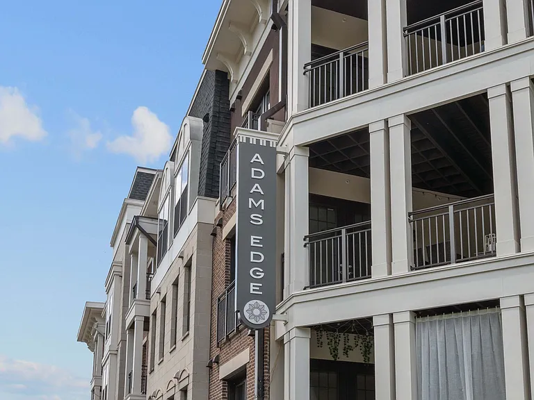 Adams Edge Apartments — Photo 41