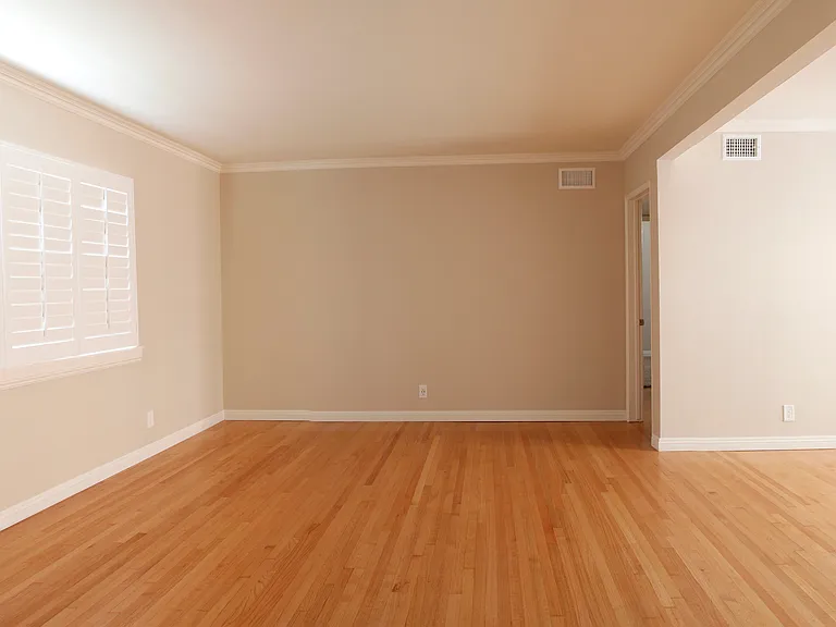 Radford Apartments — Photo 11