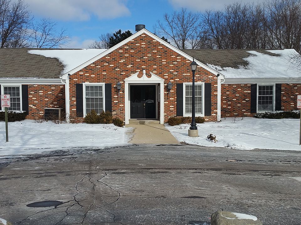 1st image of 74 Linden Ct