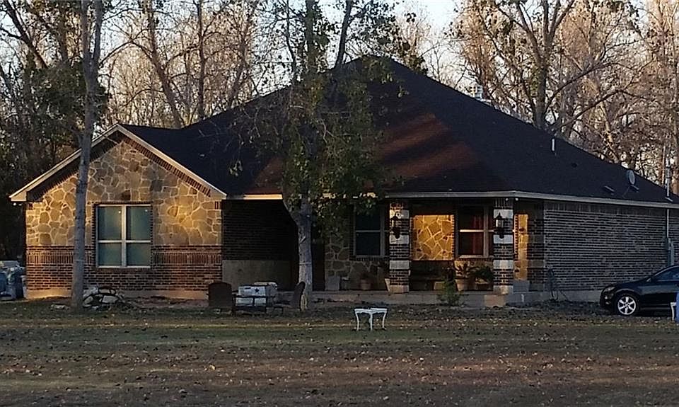 1st image of 340 Iroquois Trl