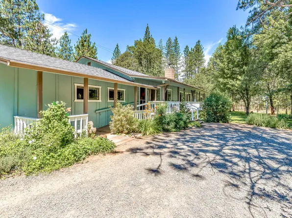4821 E Evans Creek Rd, Rogue River, OR 97537