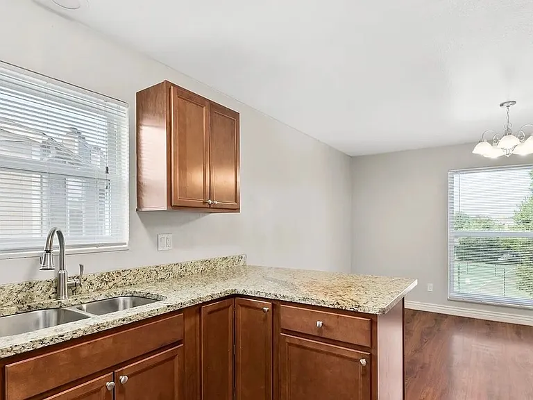 7307 S Xenia Cir #E — Photo 10