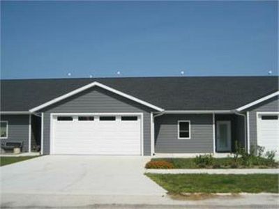 104 Highland Dr #3, Decorah, IA, 52101