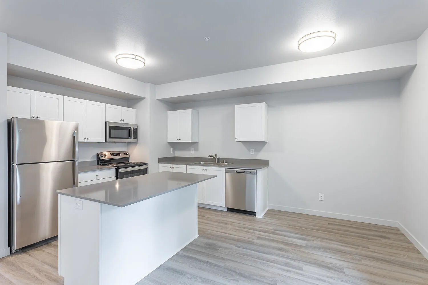5 Points Apartments — Photo 3