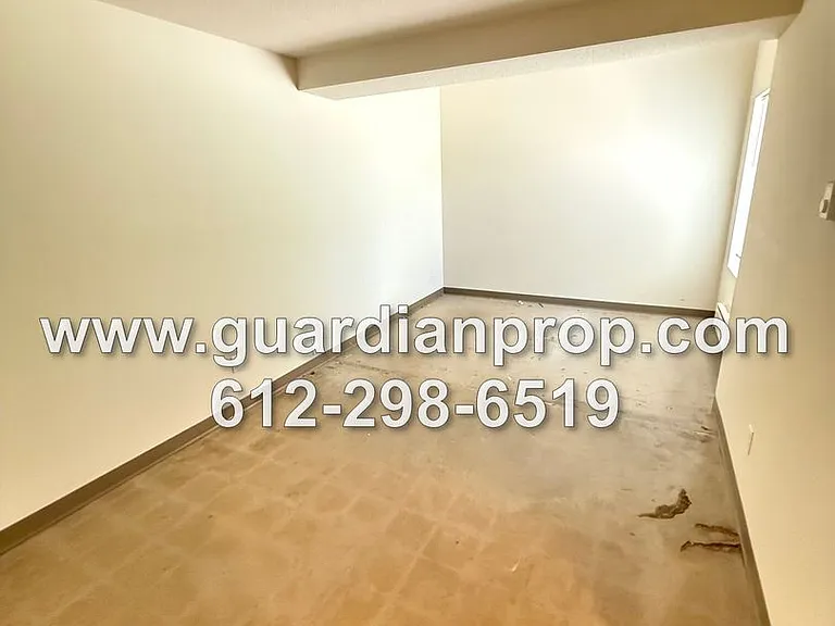 7535 Cloman Way — Photo 11