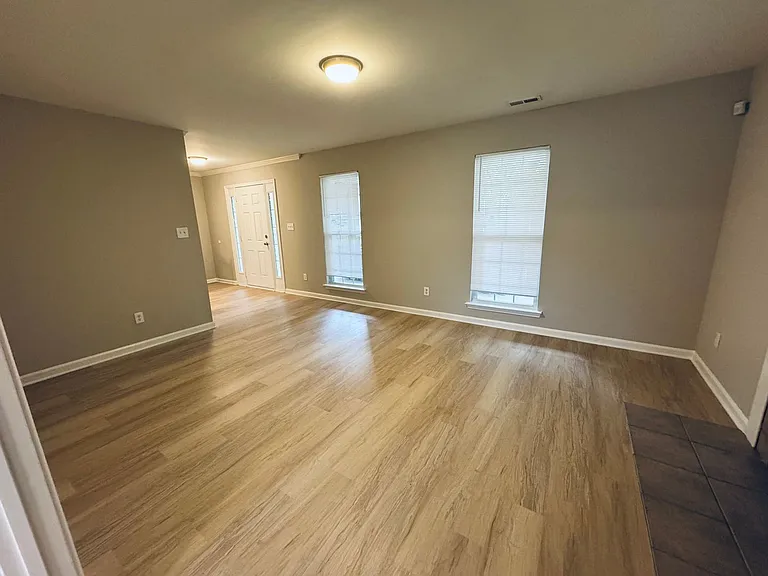 7136 Roaming Path Ct — Photo 10