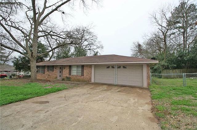 1st image of 105 Thompson Ln