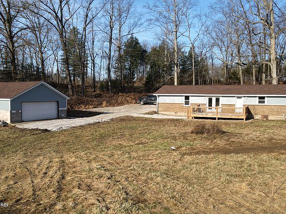 4th image of 215 Meade Springs Rd