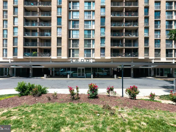 4600 S Four Mile Run Dr APT 1105, Arlington, VA 22204
