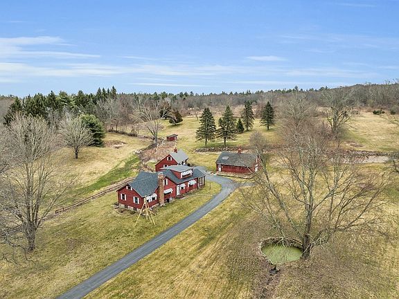 4th image of 26 Fay Mountain Rd