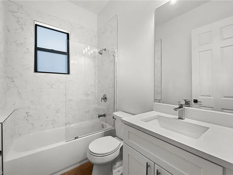 1916 Jefferson Ave — Photo 14