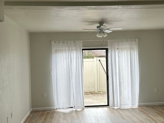 3rd image of 1012 Possum Trot Rd APT C22