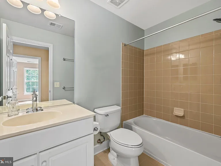 14873 Potomac Branch Dr — Photo 29