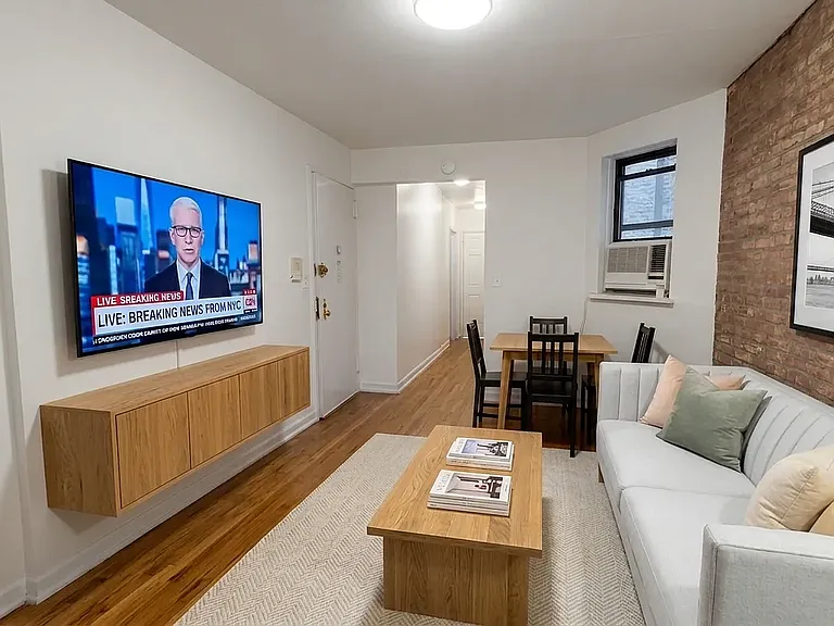 420 E 83rd St #5E — Photo 2