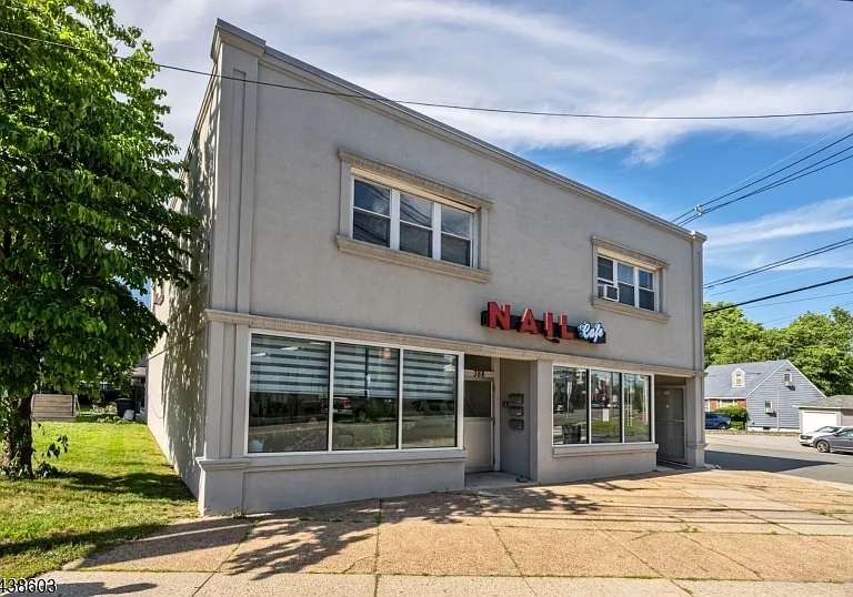 388 Main St — Photo 13